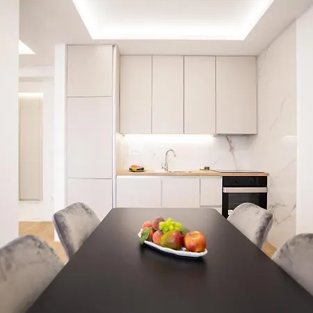 Olive Apartment *