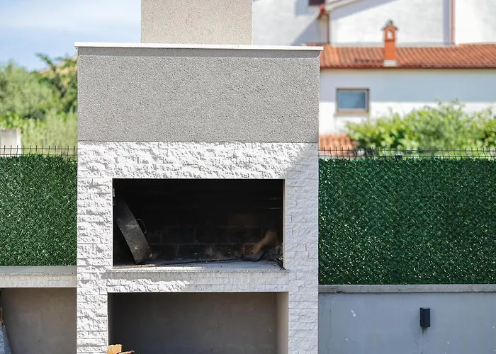 Olive 公寓 扎达尔